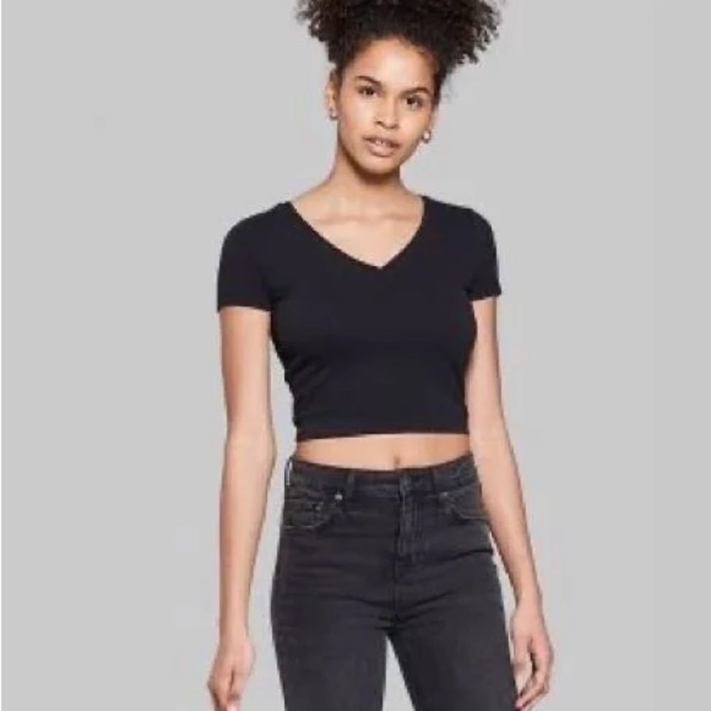 Medium, wild fable, black, v neck, crop top
